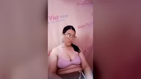 Snapshot of mickye00 chatting on 28, 6, 2026 Miky online show from 28, 6, 2026