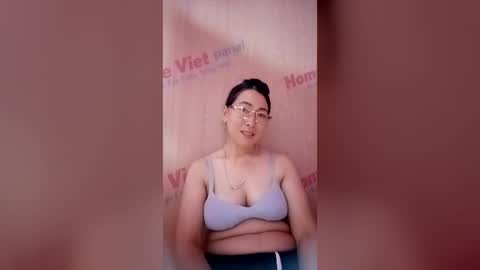 Snapshot of mickye00 chatting on 30, 6, 2026 Miky online show from 30, 6, 2026
