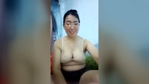 Snapshot of mickye00 chatting on 30, 6, 2026 Miky online show from 30, 6, 2026