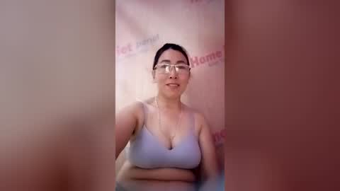 Snapshot of mickye00 chatting on 1, 7, 2026 Miky online show from 1, 7, 2026