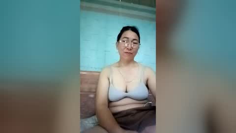 Snapshot of mickye00 chatting on 3, 7, 2026 Miky online show from 3, 7, 2026