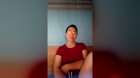 Snapshot of mickye00 chatting on 5, 7, 2026 Miky online show from 5, 7, 2026