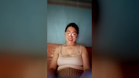 Snapshot of mickye00 chatting on 7, 7, 2026 Miky online show from 7, 7, 2026