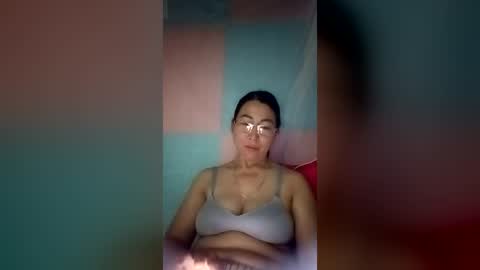 Snapshot of mickye00 chatting on 13, 7, 2026 Miky online show from 13, 7, 2026