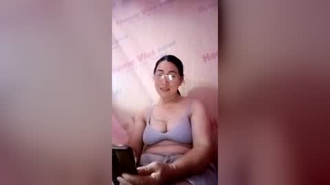 Snapshot of mickye00 chatting on 15, 7, 2026 Miky online show from 15, 7, 2026