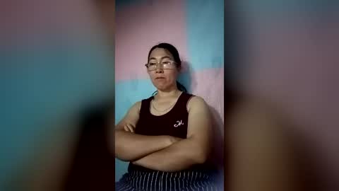Snapshot of mickye00 chatting on 17, 7, 2026 Miky online show from 17, 7, 2026