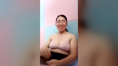 Snapshot of mickye00 chatting on 23, 7, 2026 Miky online show from 23, 7, 2026