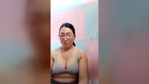 Snapshot of mickye00 chatting on 24, 7, 2026 Miky online show from 24, 7, 2026