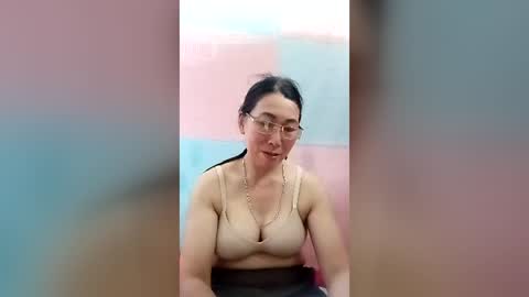 Snapshot of mickye00 chatting on 2, 8, 2026 Miky online show from 2, 8, 2026
