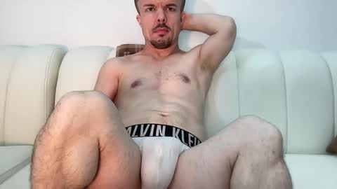 Aaron online show from 26, 9, 2025