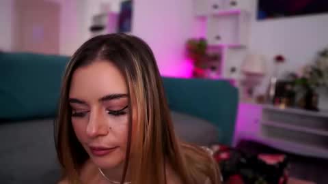 Snapshot of midnight_seduction chatting on 14, 11, 2025 Alice online show from 14, 11, 2025