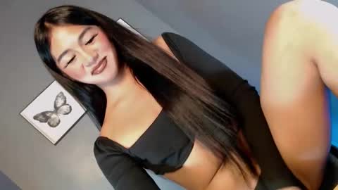 Snapshot of midnightdesire28 chatting on 6, 5, 2026 Call me Yhana online show from 6, 5, 2026