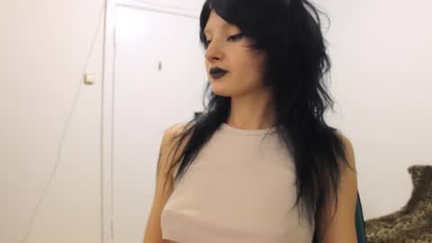 Snapshot of midnightsiren chatting on 22, 9, 2025 midnightsiren online show from 22, 9, 2025