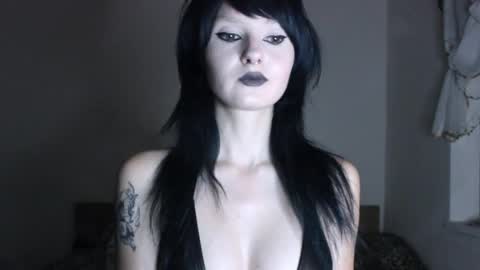 Snapshot of midnightsiren chatting on 24, 9, 2025 midnightsiren online show from 24, 9, 2025