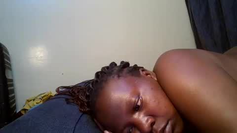 midnightt_curves online show from 11, 6, 2026