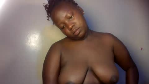 midnightt_curves online show from 25, 7, 2026