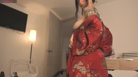 midori__san online show from 5, 1, 2025