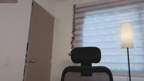 midori__san online show from 19, 10, 2025