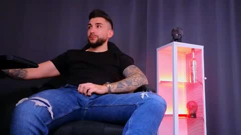 MightyAaron online show from 11, 2, 2025