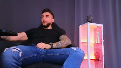 MightyAaron online show from 18, 2, 2025