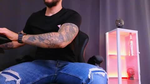 MightyAaron online show from 24, 2, 2025