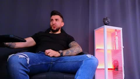 MightyAaron online show from 1, 3, 2025