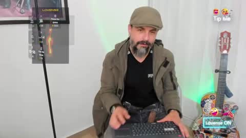 Miguel Angel online show from 3, 8, 2026