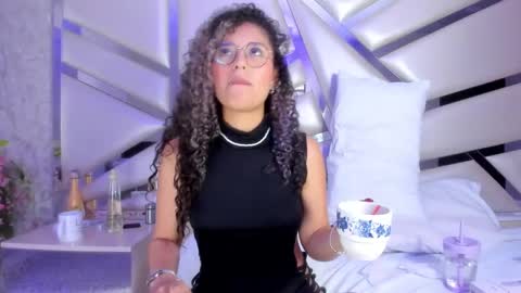 Snapshot of miia02 chatting on 8, 1, 2025 MIA 3 online show from 8, 1, 2025