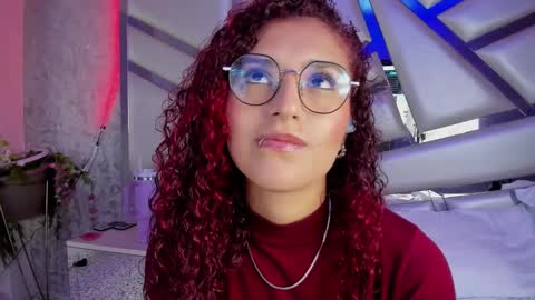 Snapshot of miia02 chatting on 8, 3, 2025 MIA 3 online show from 8, 3, 2025