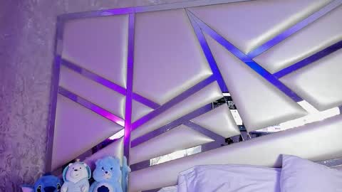 Snapshot of miia02 chatting on 23, 9, 2025 MIA 3 online show from 23, 9, 2025