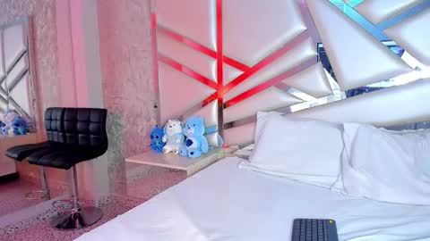 MIA 3 online show from 18, 12, 2025