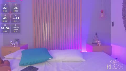 Mia online show from 23, 4, 2026