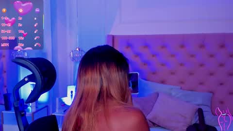 Miia Schwarz  online show from 15, 9, 2025