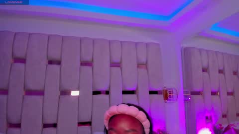 Miia Schwarz  online show from 26, 4, 2026