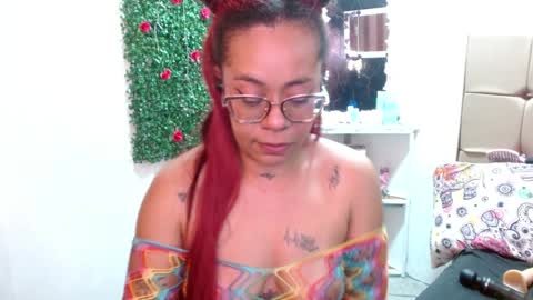 Snapshot of miia_spencer_ chatting on 31, 12, 2024 miia online show from 31, 12, 2024