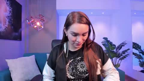 Miia 3 online show from 14, 10, 2025