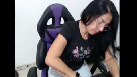 miia_teylorr online show from 3, 2, 2025