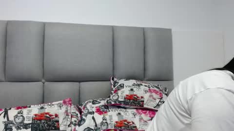 miia_teylorr online show from 11, 3, 2025