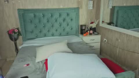 miia_velvett online show from 10, 7, 2026