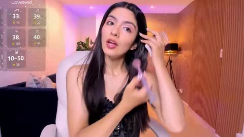 Mia online show from 27, 9, 2025