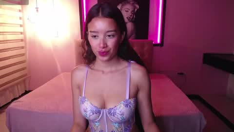 Snapshot of miiaa_evans1 chatting on 26, 10, 2025 miiaa_evans1 online show from 26, 10, 2025