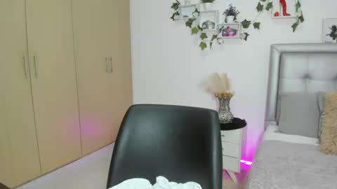 Snapshot of miiaa_k chatting on 19, 6, 2026 miiaa_k online show from 19, 6, 2026