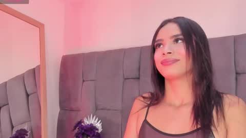 Mia Palmer  online show from 17, 3, 2026