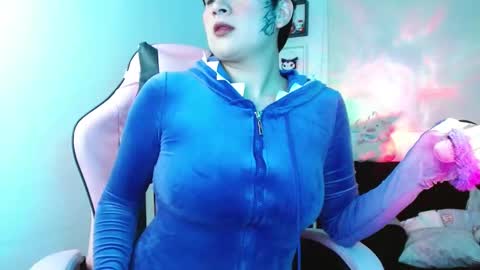 Snapshot of miila_a chatting on 15, 1, 2025 Mila online show from 15, 1, 2025