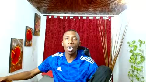 Snapshot of miilo18 chatting on 30, 4, 2026 milo online show from 30, 4, 2026
