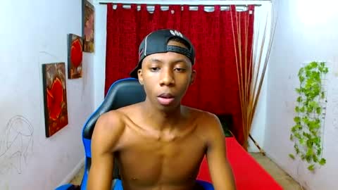 Snapshot of miilo18 chatting on 13, 6, 2026 milo online show from 13, 6, 2026