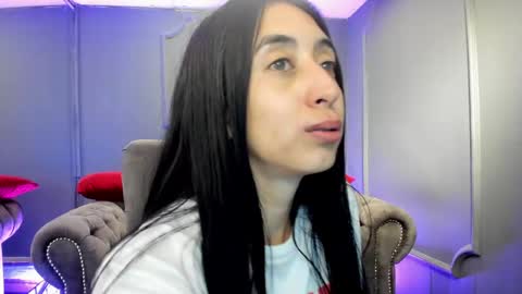 Snapshot of miilu__1 chatting on 12, 12, 2024 miilu online show from 12, 12, 2024