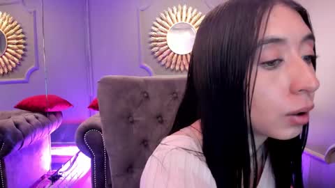 Snapshot of miilu__1 chatting on 12, 1, 2025 miilu online show from 12, 1, 2025