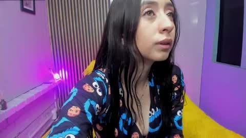 Snapshot of miilu__1 chatting on 19, 9, 2025 miilu online show from 19, 9, 2025