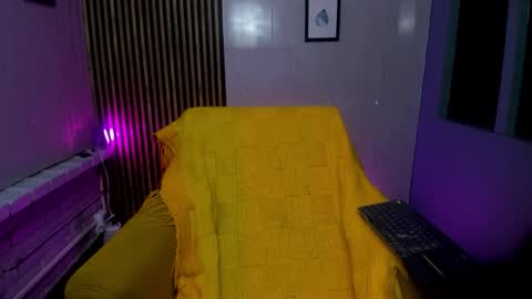 Snapshot of miilu__1 chatting on 5, 10, 2025 miilu online show from 5, 10, 2025